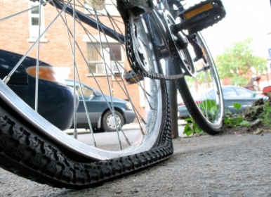 Ремонт камеры велосипеда. Устранение прокола